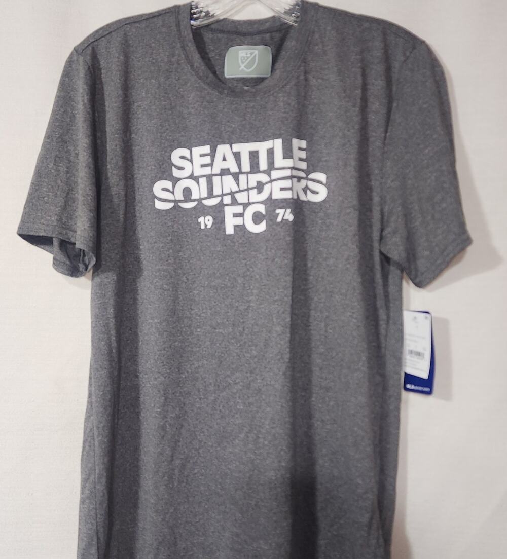 Seattle Sounder FC 1974 men's small shirt